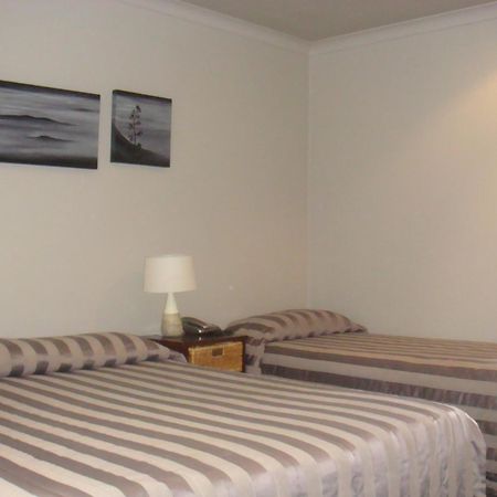 Bristol Motel อัปเปอร์ฮัทท์ ภายนอก รูปภาพ