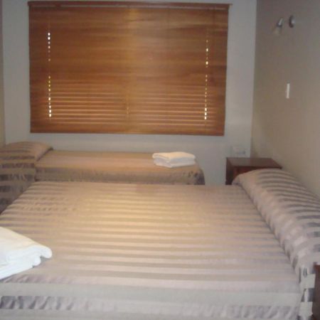 Bristol Motel อัปเปอร์ฮัทท์ ภายนอก รูปภาพ