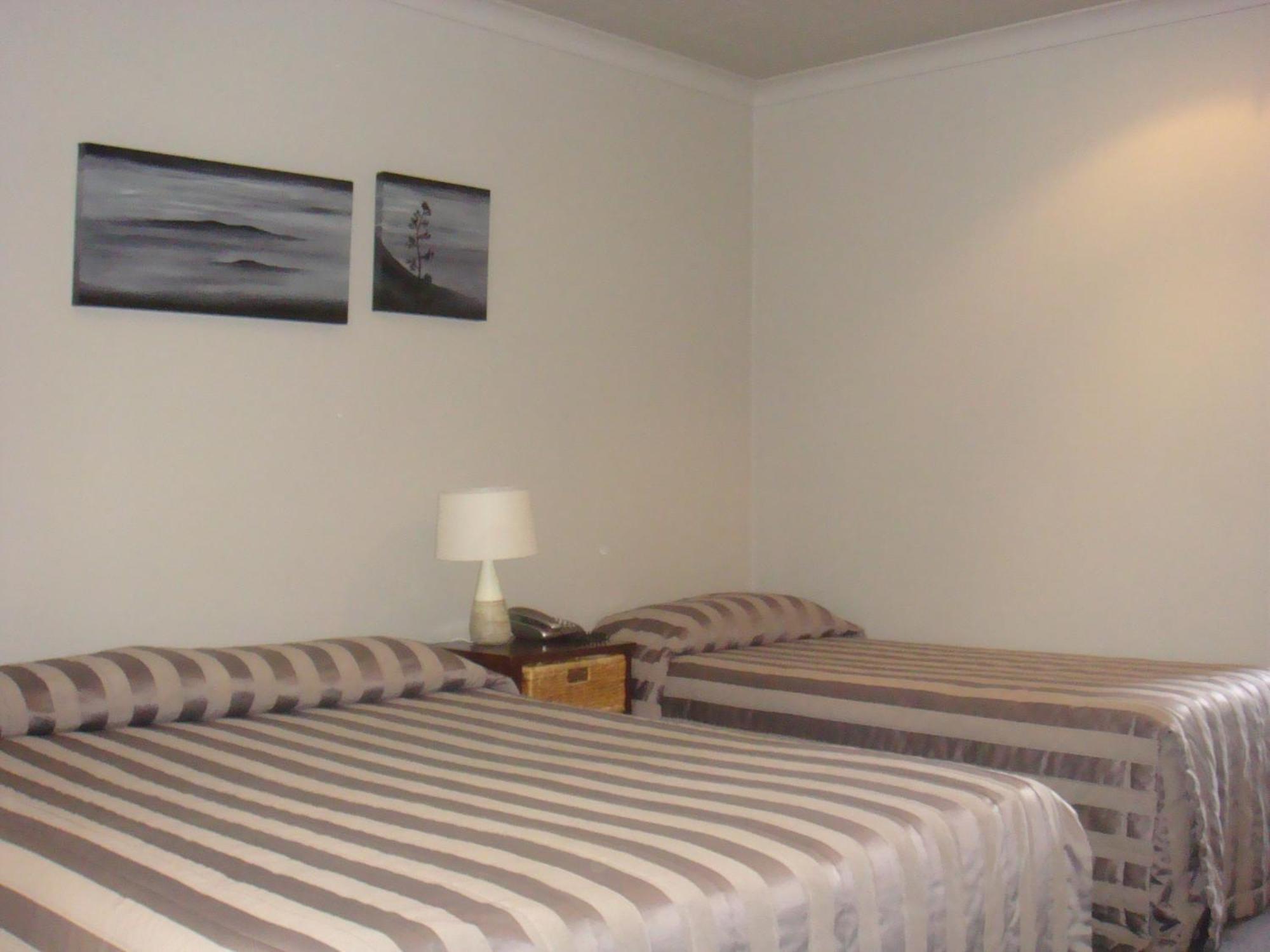 Bristol Motel อัปเปอร์ฮัทท์ ภายนอก รูปภาพ
