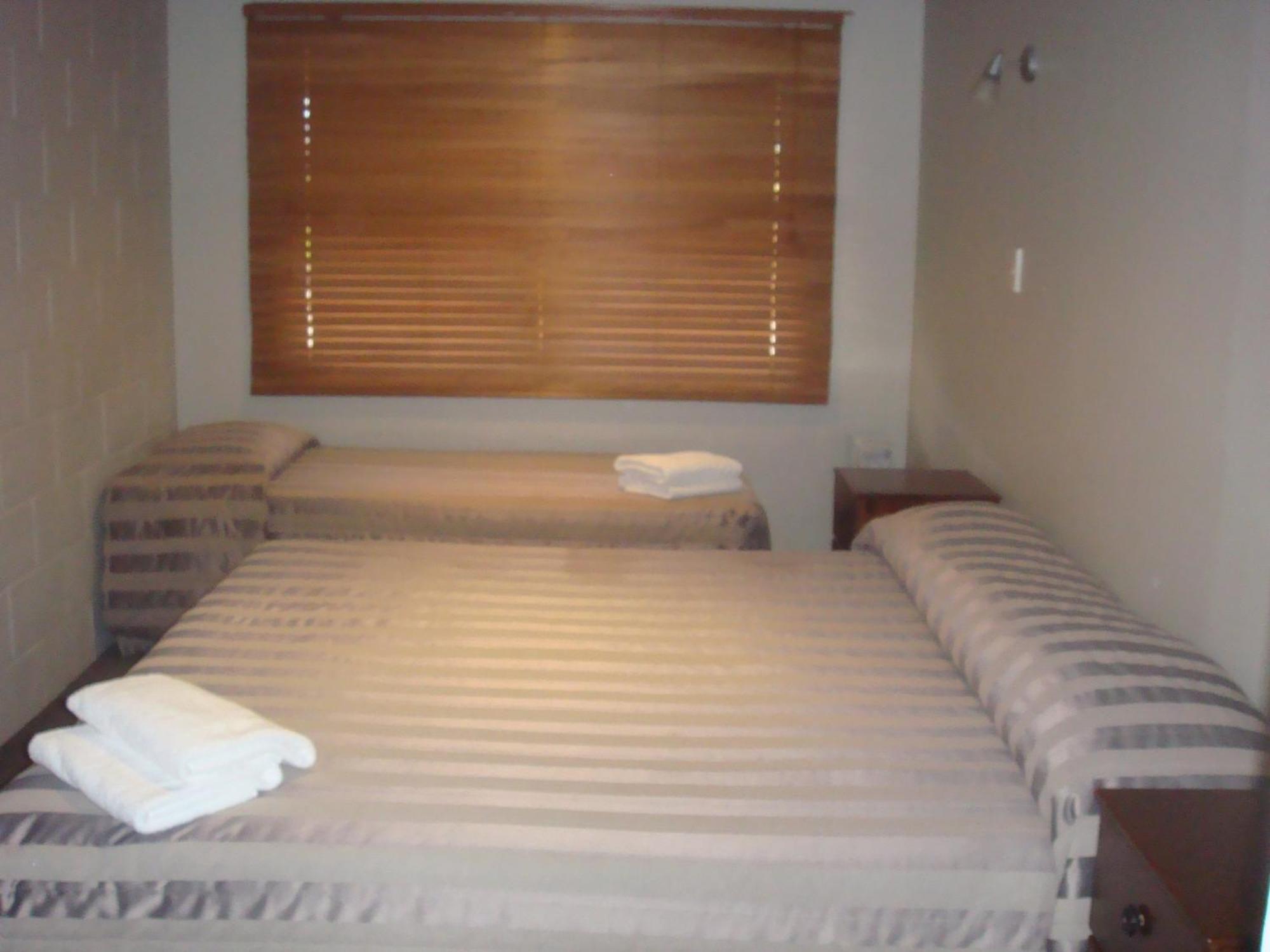 Bristol Motel อัปเปอร์ฮัทท์ ภายนอก รูปภาพ