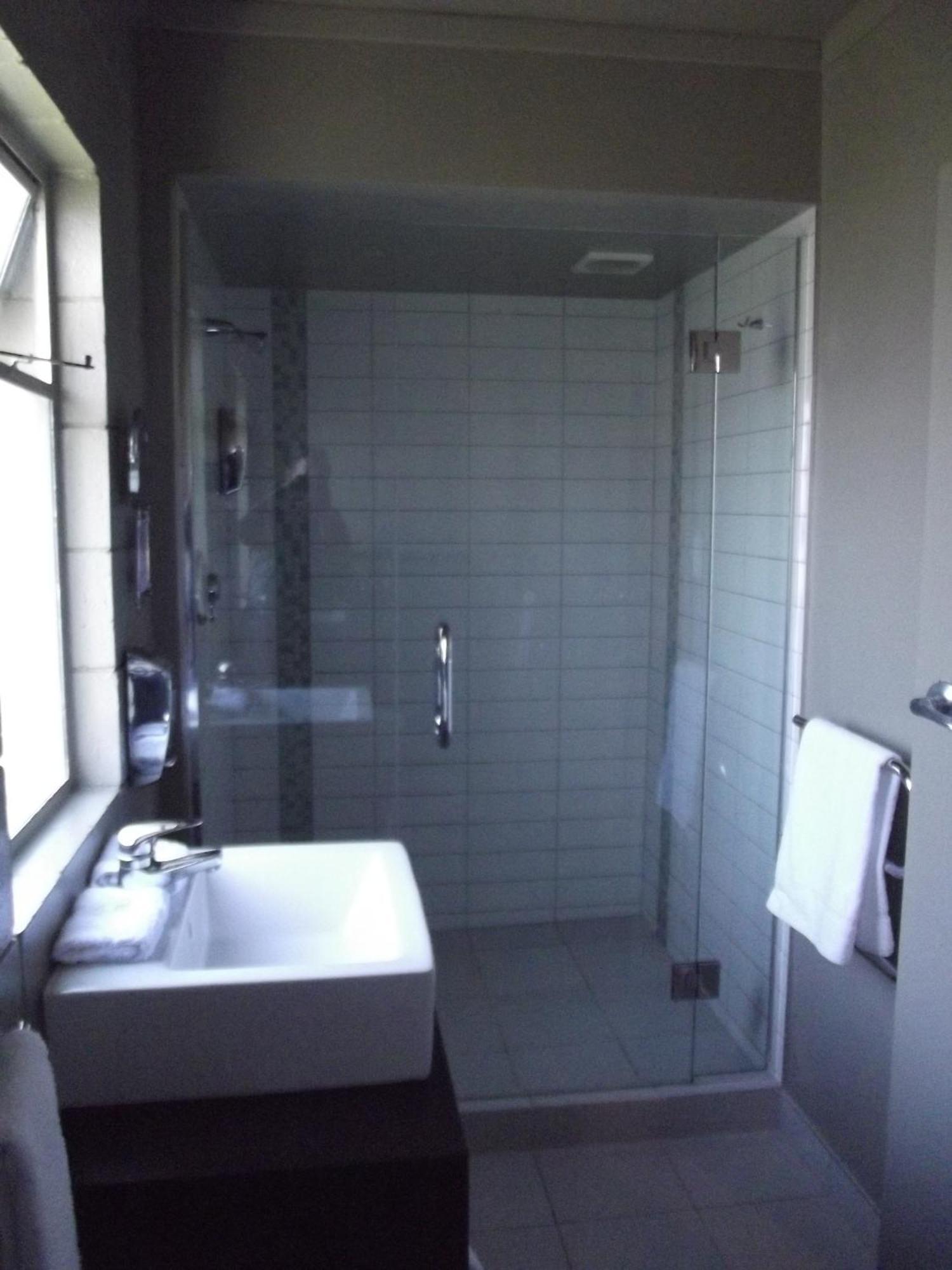 Bristol Motel อัปเปอร์ฮัทท์ ภายนอก รูปภาพ